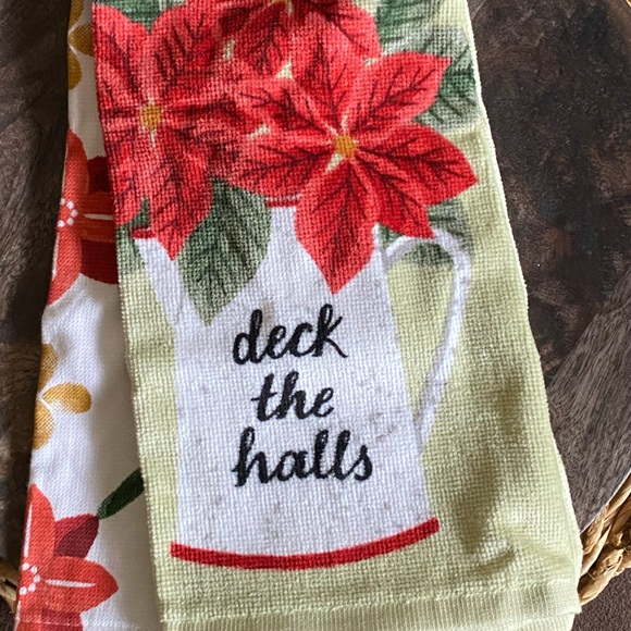 NEW St. Nicholas Square Deck The Halls Kitchen Towel 2-pk poinsettia boho KHOLS - Picture 3 of 9